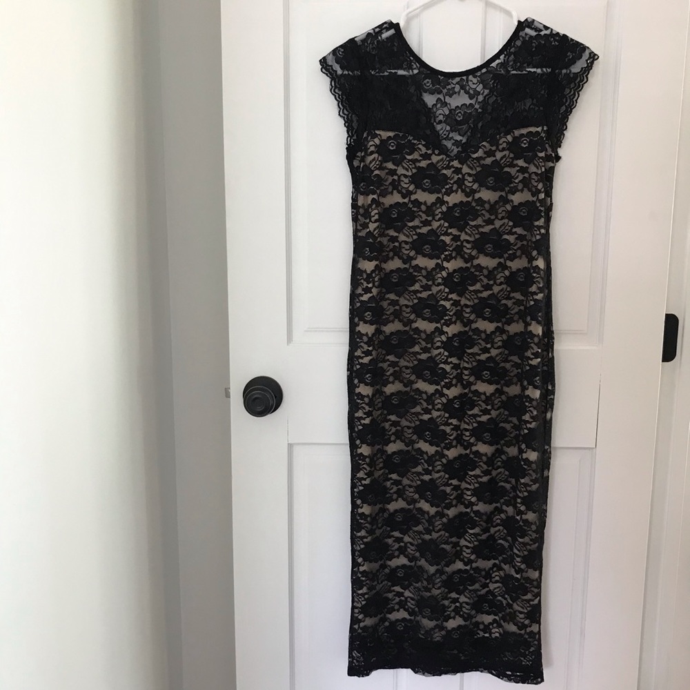 ASOS Maternity Lace Dress Black and Ivory 2